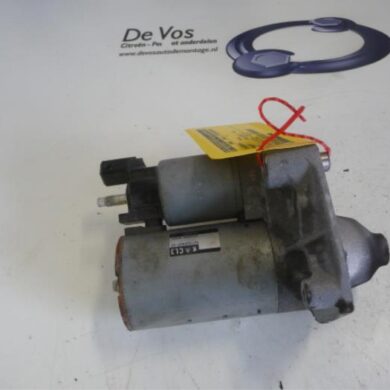 Peugeot 208  Starter HMZHM01 2014 9688477380