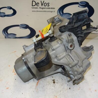 Peugeot 208  Versnellingsbak ZMZZM01 2014 9803846180-1608887480 20CR14