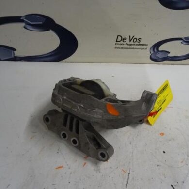 Citroen C4 Picasso  Engine mount 5GZ-5GZ5G01 2016 9821089380