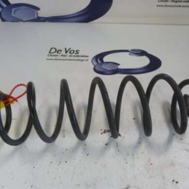 Peugeot 2008  Rear coil spring 2013 9677563280