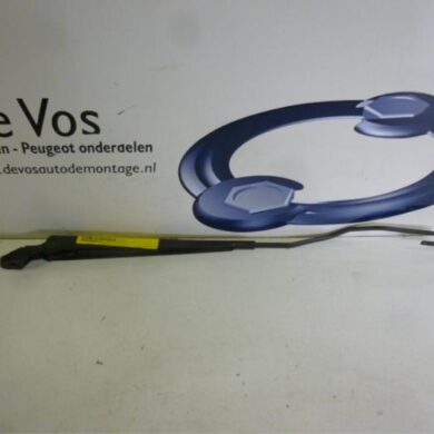 Citroen Xsara  Ruitenwisserarm voor 2001 6429L6