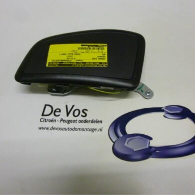 Peugeot 807 2.2 HDiF 16V Side Airbag 2003 8216NR