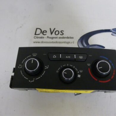 Peugeot 207 1.4 16V Vti Heater control panel 2010 6452Q7