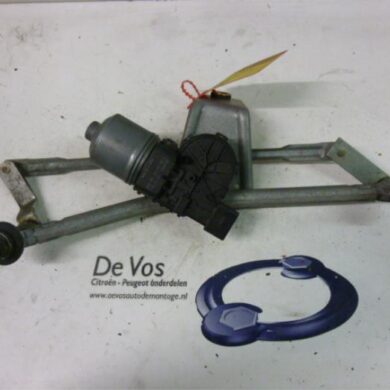 Peugeot 206 1.1 XN,XR Front wiper motor 2004 6405N5