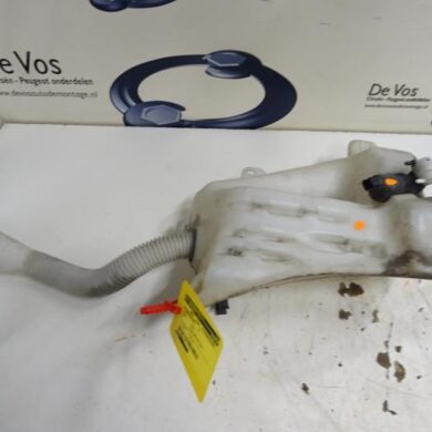 Citroen DS5  Front windscreen washer reservoir 2012 6431Q2
