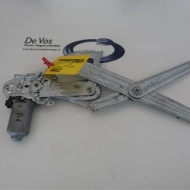 Peugeot 205 1.6 XS,XT,GT Autom. Window mechanism 2-door, front right 1993 922270