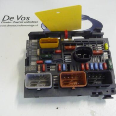 Citroen C4  Zekeringkast 2009 9800270480