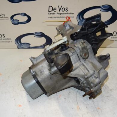 Peugeot 208  Versnellingsbak HMZHM01 2017 9810688480-1612888180 20A701