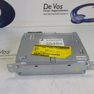 Peugeot 208  Radio 2013 1612111780