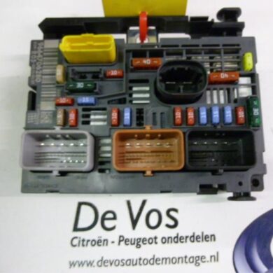Peugeot 308  Fuse box 2009 9675878280-6500FT