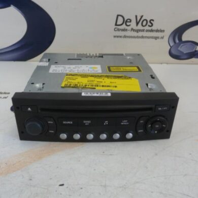 Citroen C4 1.4 16V Radio CD Speler 2006 657932-6579PC-6564F5