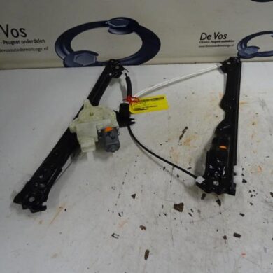 Peugeot 308  Ruitmechaniek 4Deurs rechts-voor 2014 9616273080