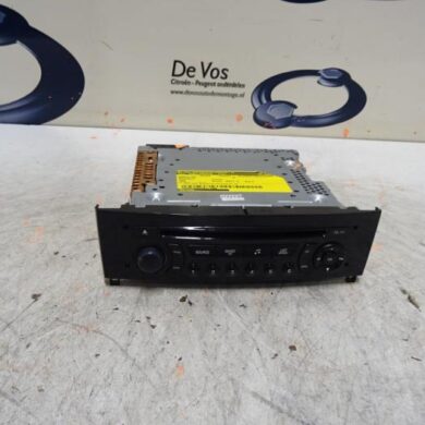 Peugeot 308  Radio CD player 2011 6574QW-16077679XN