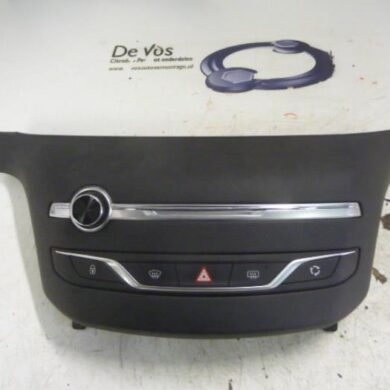 Peugeot 308 1.6 BlueHDi 120 Radio control panel 2014 96777660ZD