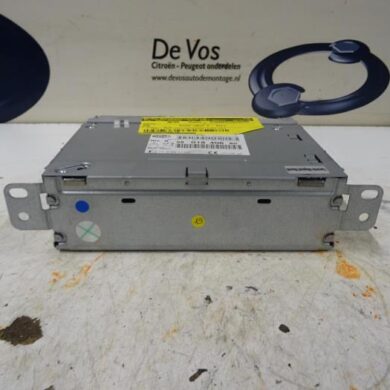 Peugeot 208  Radio 2013 1608758780
