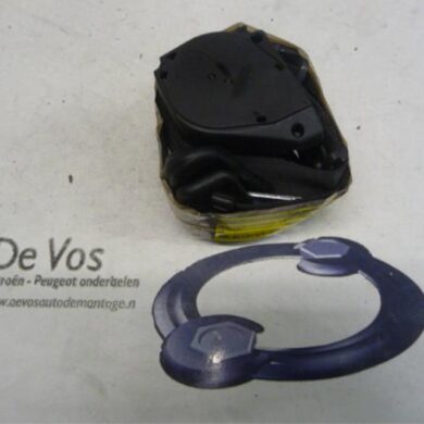 Citroen C2 1.4 HDI Rear seatbelt, left 2005 8974S4