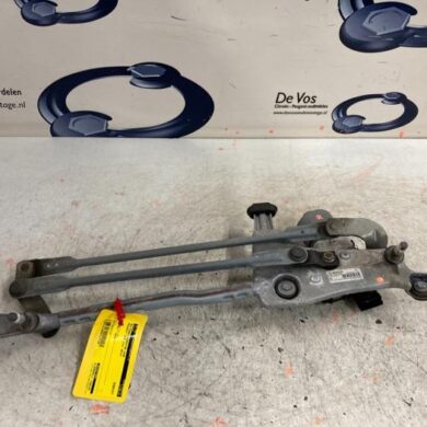 Peugeot 308 1.6 BlueHDi 120 Front wiper motor 2014 9810327980