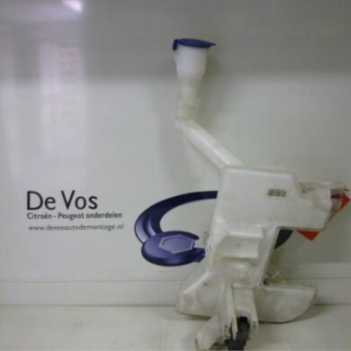 Citroen C5  Front windscreen washer reservoir 2008 6431L1