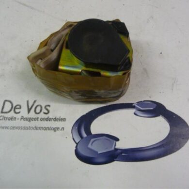 Peugeot 607 2.9 V6 24V Veiligheidsgordel rechts-achter 2000 8974AZ