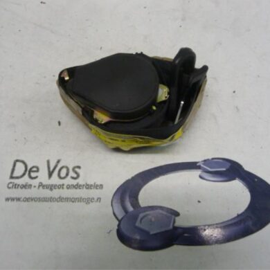 Peugeot 207  Rear seatbelt, right 2006 8975X4