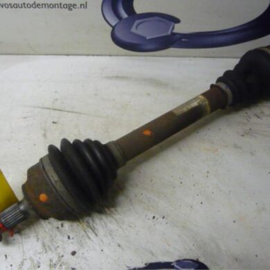 Citroen C4 1.6 16V Aandrijfas links-voor NFU 2006 3272LT-32724X 20TS26