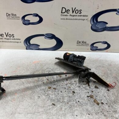 Peugeot Partner 1.4 Front wiper motor 2004 6405L1-6401G0