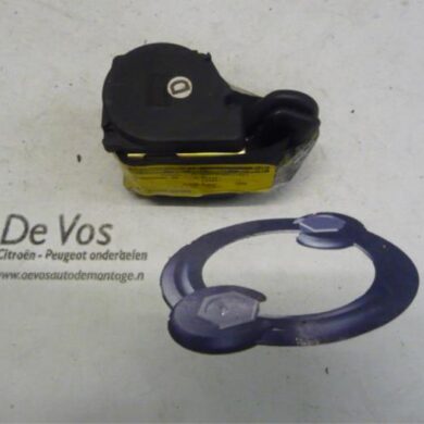 Citroen Saxo 1.4i SX,VSX Veiligheidsgordel rechts-achter 1996 8973GK