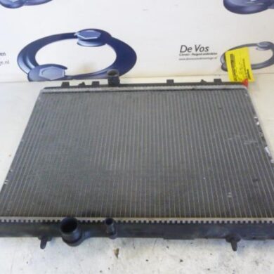 Peugeot 307 2.0 16V Radiateur RFN 2003 1330F7