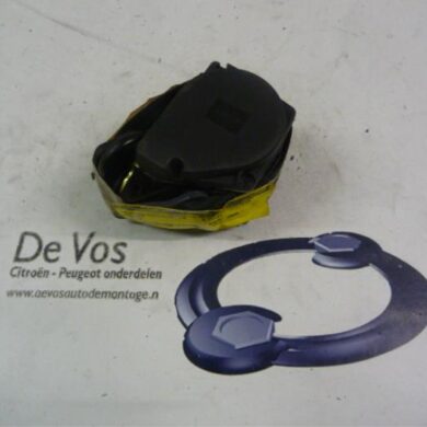 Citroen Xantia  Rear seatbelt, left 2000 8973JW