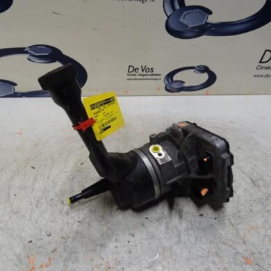 Peugeot 308  Power steering pump 5FT 2009 4007WW