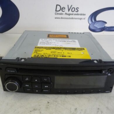 Peugeot 208  Radio CD player 2013 16087576ZD