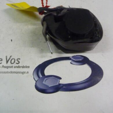 Citroen C5 2.0 HPI 16V Rear seatbelt, left 2001 8974KF