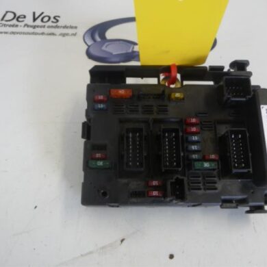 Peugeot 206 PLUS  Zekeringkast 2010 6500Y1