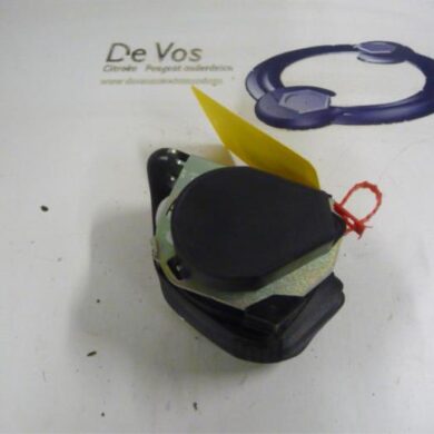 Peugeot 308  Rear seatbelt, left 2009 8975GA