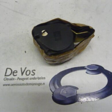 Peugeot 405  Rear seatbelt, left 1992 8971TF