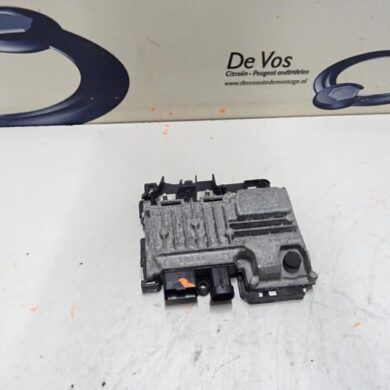 Peugeot 2008  Start/Stop computer HNZ 2018 9819596180