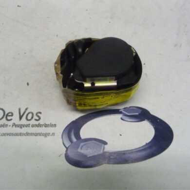 Peugeot 207 1.6 16V GT THP Rear seatbelt, left 2006 8975Z7