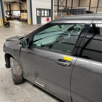 Citroen C4 Cactus 1.2 PureTech 110 12V Portier 4Deurs links-voor 2020 9821324580