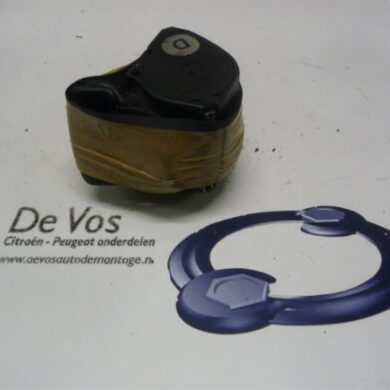 Citroen Berlingo 1.4 Rear seatbelt, right 1998