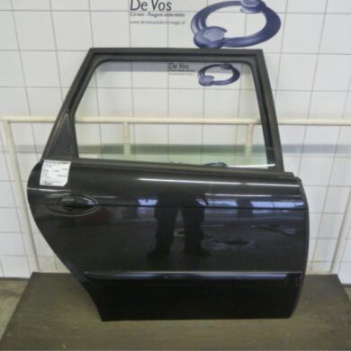 Citroen C5 2.0 16V Rear door 4-door, right 2004 9008J2
