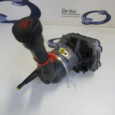 Peugeot 308 1.6 VTI 16V Power steering pump 5FW 2009 4007WS