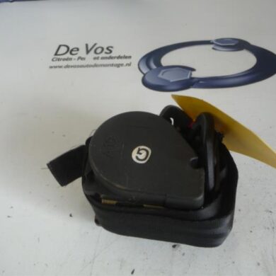 Peugeot 106 1.4 XN,XR,XS,XT Veiligheidsgordel links-achter 1996 8973GH