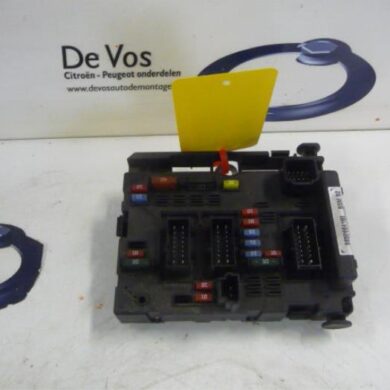 Peugeot 307 1.6 16V Fuse box 2004 6500Y1