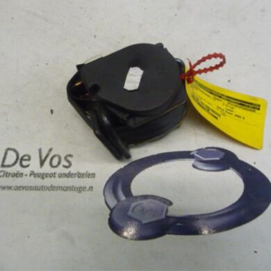 Peugeot 106 1.1 XN,XR,XT,Accent Rear seatbelt, left 2003 8973XT