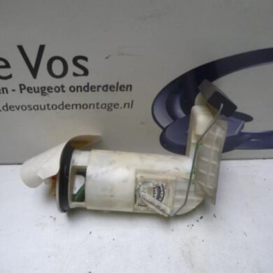 Citroen Saxo 1.1i X,SX Electric fuel pump HDZ 1999 1525E1