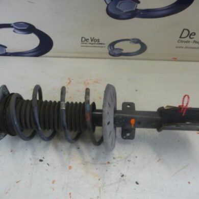 Peugeot 308  Stoßdämpferstrebe rechts vorne 2014 9810683780