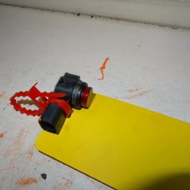 Peugeot 308  PDC Sensor 2014 1608321780