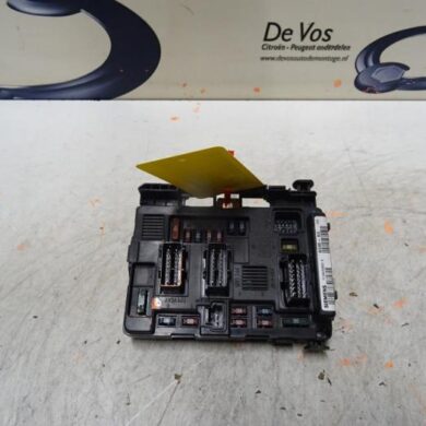 Peugeot 206 1.4 16V Fuse box 2004 6500Y3