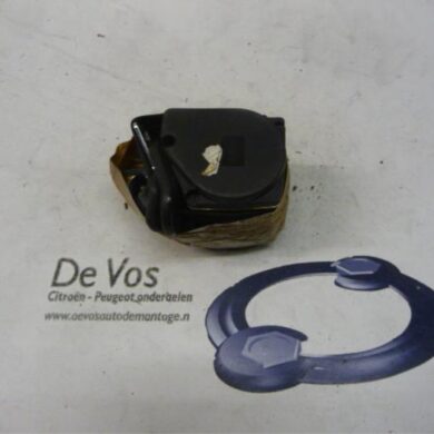 Peugeot 306 1.9 D,XND,XAD Rear seatbelt, right 1998 8973W8