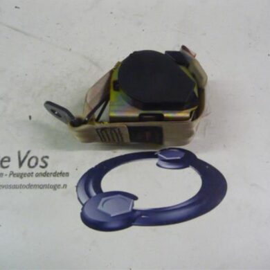 Peugeot 607 2.2 16V Rear seatbelt, left 2005 8974AZ